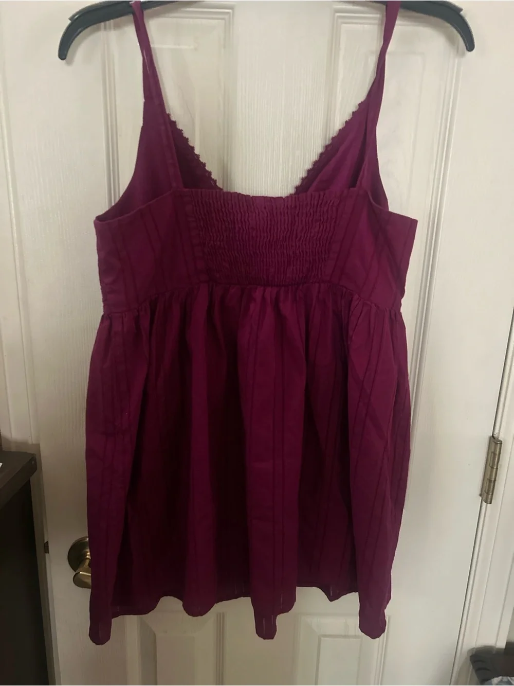 GAP Magenta Lace-Trim Spaghetti Strap Babydoll Chemise size Medium.
